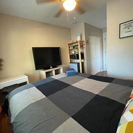 Quaint Guest Room Close To Siesta Key Sarasota Zewnętrze zdjęcie