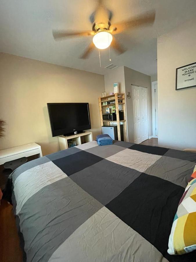 Quaint Guest Room Close To Siesta Key Sarasota Zewnętrze zdjęcie